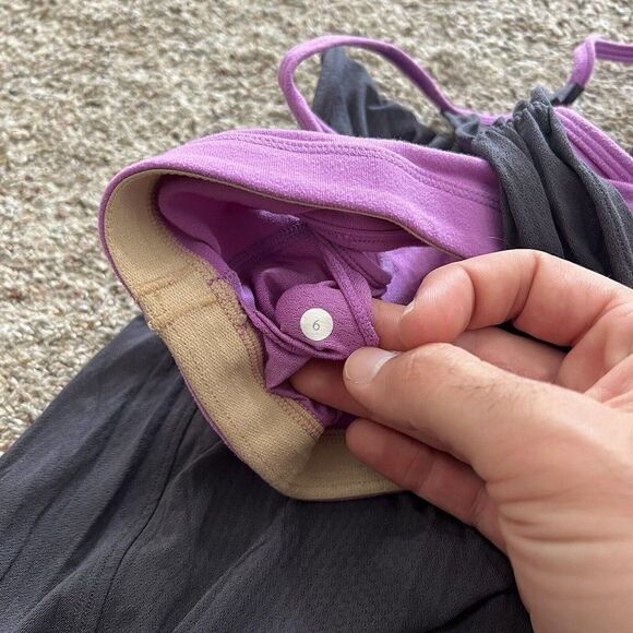 LULULEMON Tuck Me In Tank Top Gray Purple Very Light Flare size 6 Gym Yoga - Picture 7 of 7